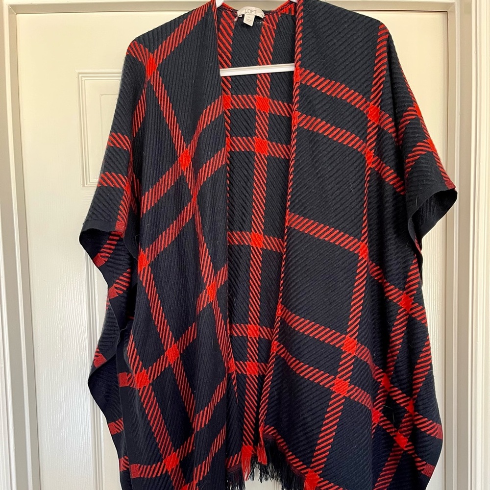 THE LOFT one size sweater shawl